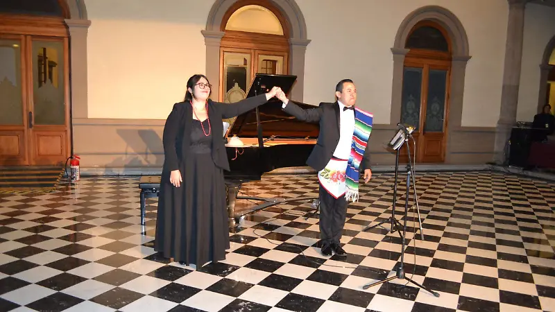 Los celayenses recibieron decenas de ovaciones.